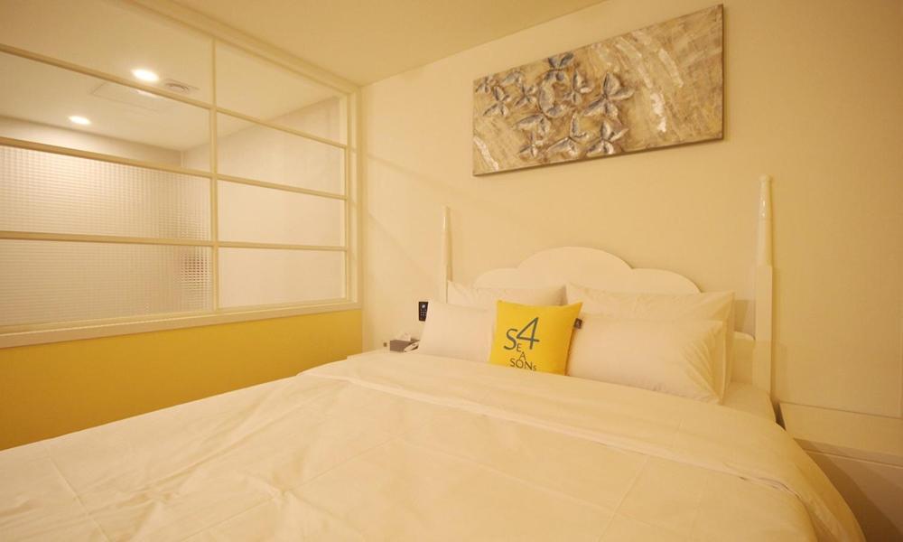 Iksan 4 Seasons Hotel Екстер'єр фото